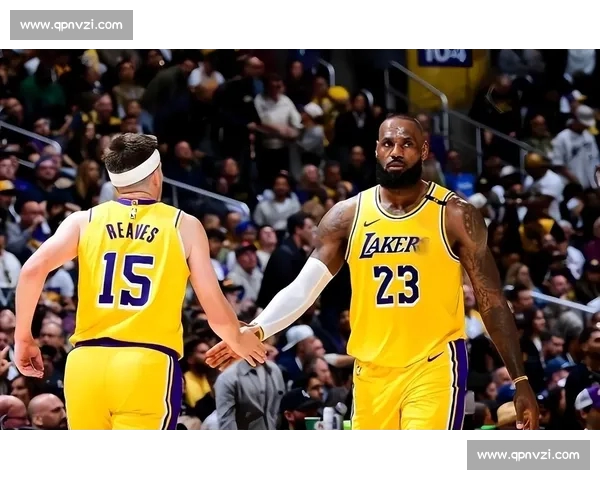 关键一战定胜负詹姆斯率湖人逆转强敌锁定胜局挺进季后赛关键之夜